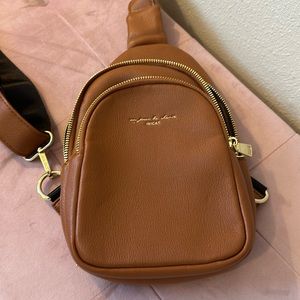 Small tan crossbody,new never used.